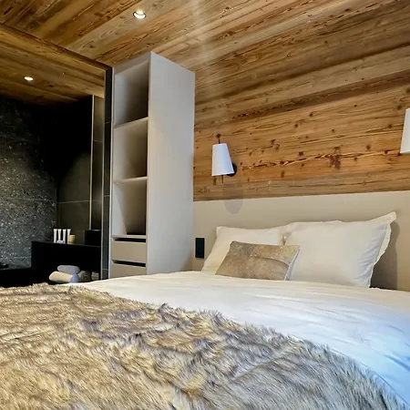 My Way Village 5 Rues Parking *